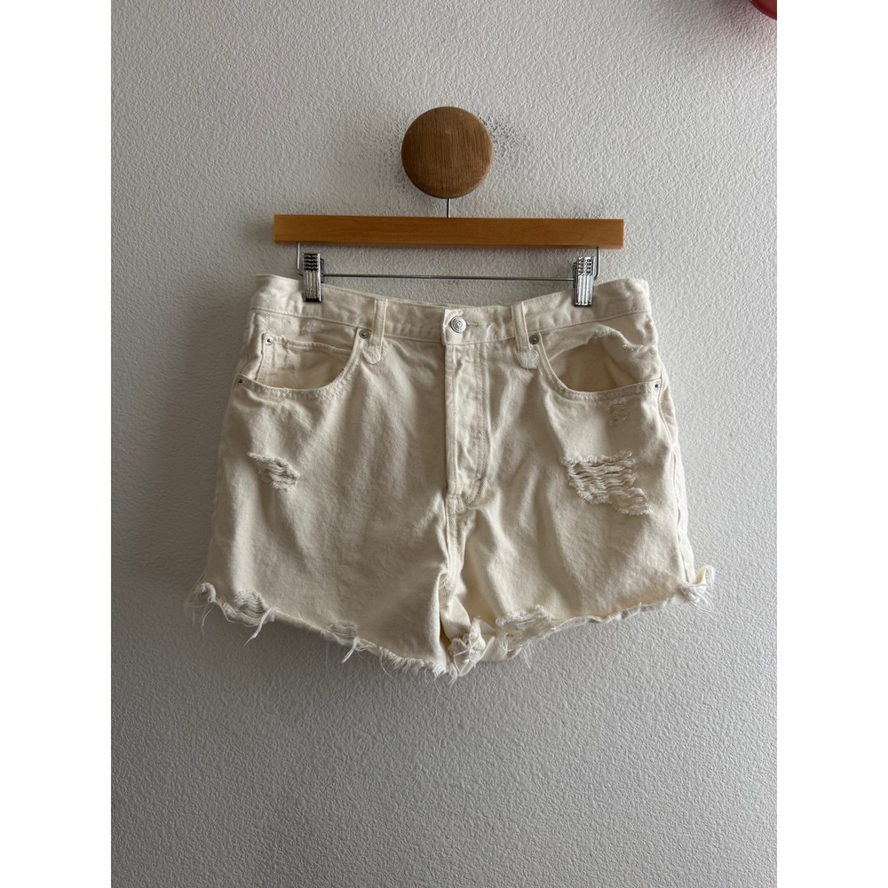 Free People We The Free Off White Distressed Denim Shorts Size 31 Button Fly